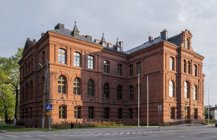 Zabytkowy kantor w Żyrardowie